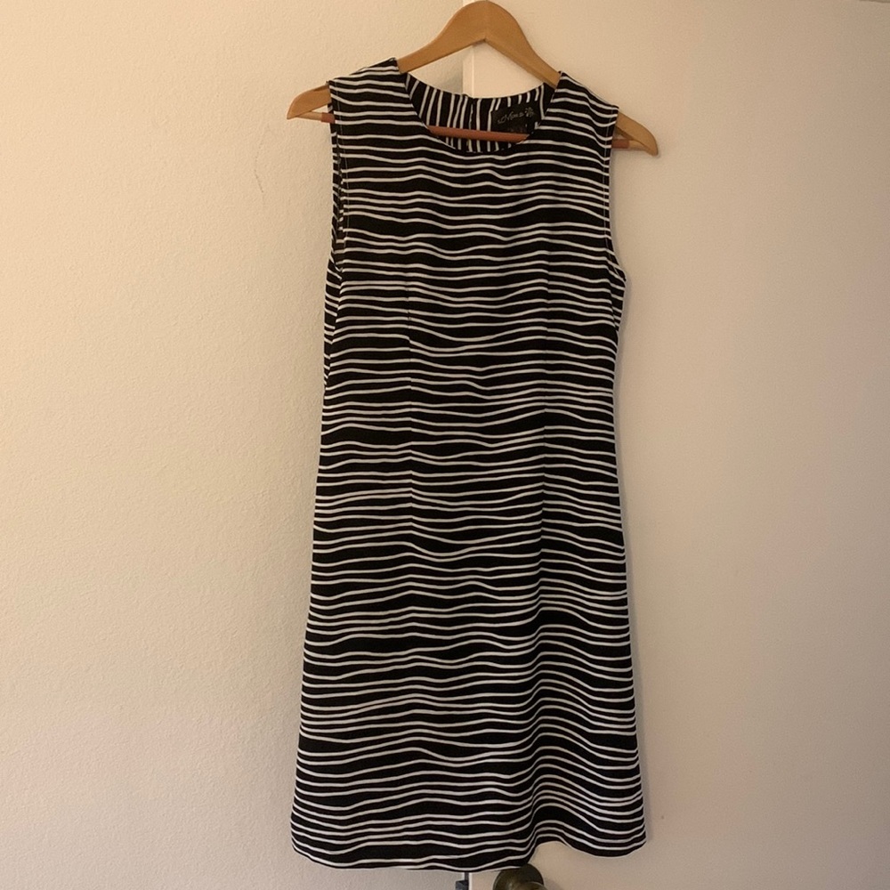 Women’s Sleeveless Summer Dress